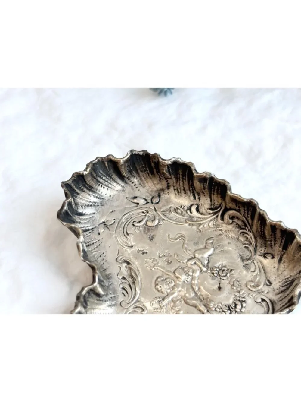 RARE Repousse Cherub Floral Vintage Sterling Silver Heart Shaped Scalloped Dish